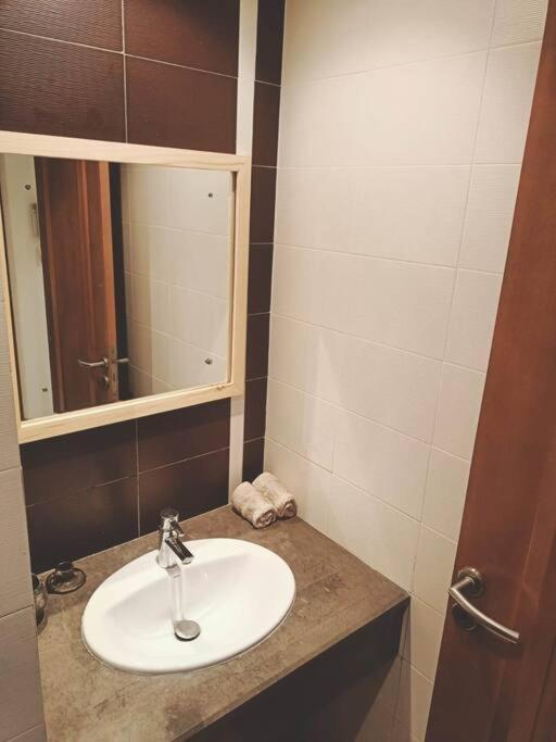 Tres Bel Appartement Idealement Place La Marsa Exteriör bild
